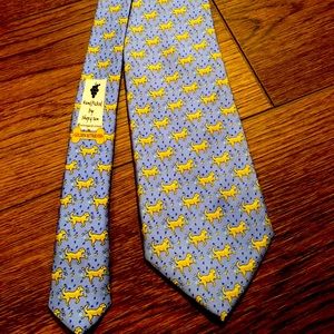 Vineyard Vines Golden Retriever Tie